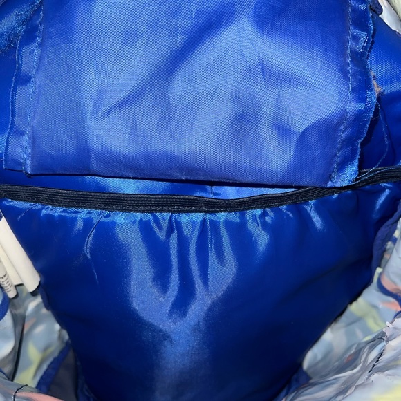 Tommy Bahama Shark Backpack - Picture 8 of 15